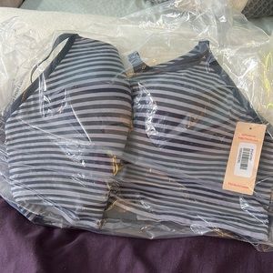 New IN PLASTIC ThirdLove Wireless Bra